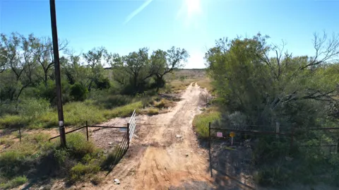 1913 County Road 3000