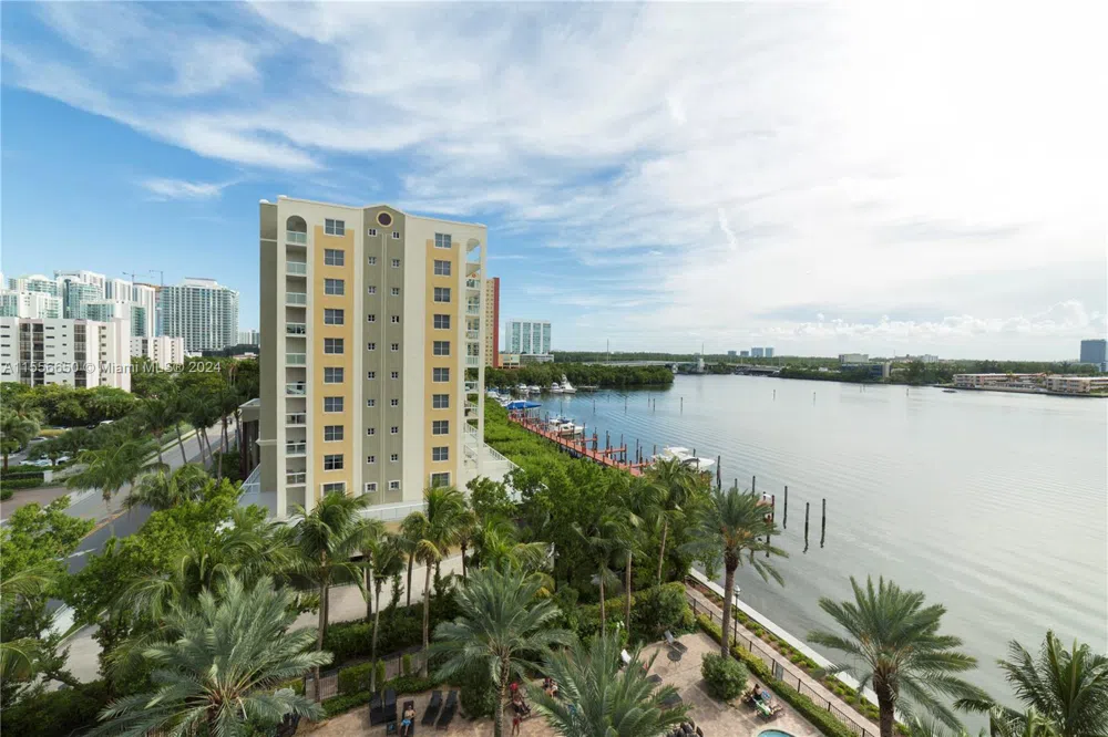 17100 Bay Rd #1402 Sunny Isles Beach, FL 33160