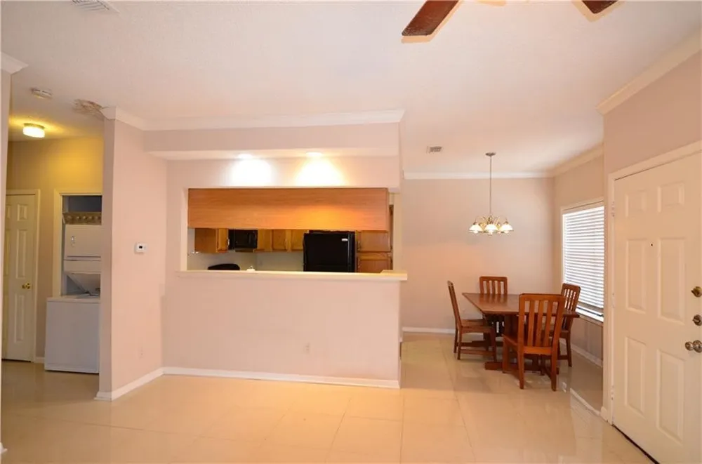 915 W 23rd Street #201 Austin, TX 78705