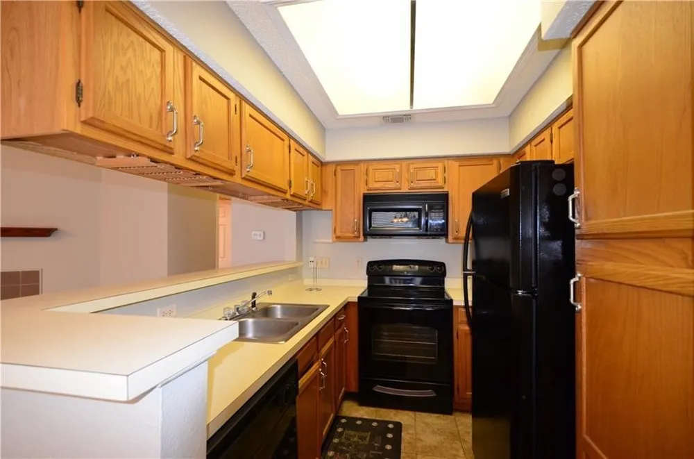 915 W 23rd Street #201 Austin, TX 78705