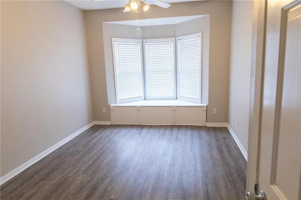 915 W 23rd Street #201 Austin, TX 78705