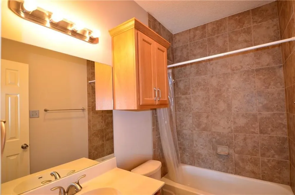 915 W 23rd Street #201 Austin, TX 78705