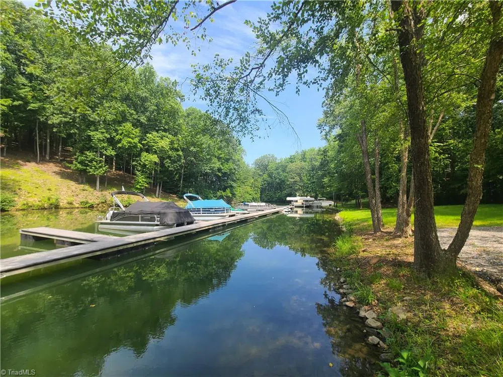450 Crossing Creek Drive Belews Creek, NC 27009