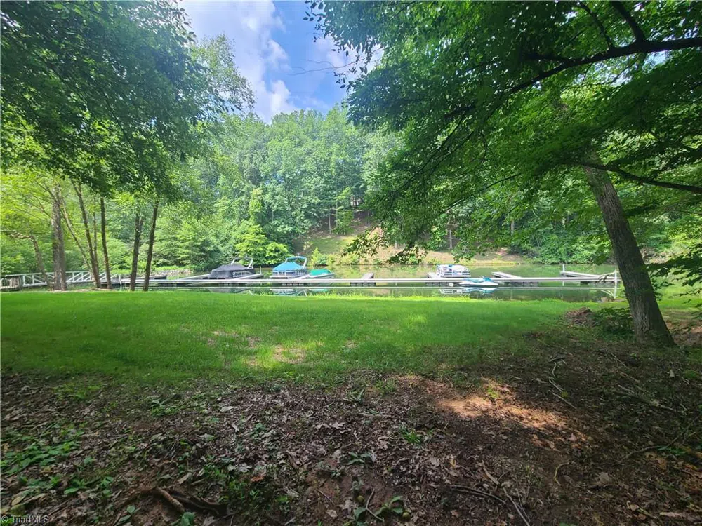 450 Crossing Creek Drive Belews Creek, NC 27009