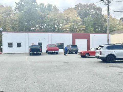 318 E White Horse Pike
