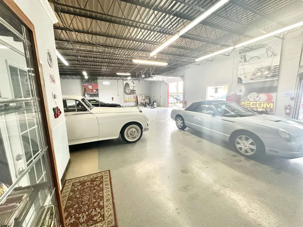 318 E White Horse Pike Galloway Township, NJ 08205