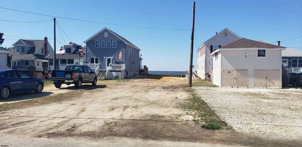 184 New Jersey Ave Fortescue, NJ 08321