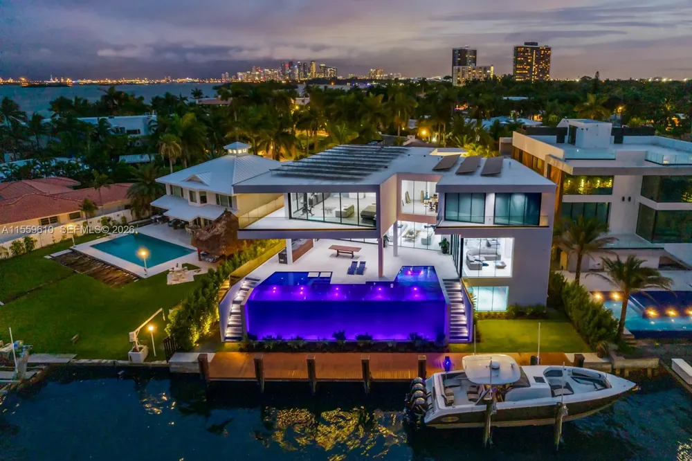 1133 Belle Meade Island Dr Miami, FL 33138