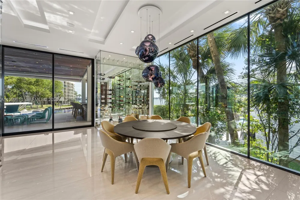 1133 Belle Meade Island Dr Miami, FL 33138
