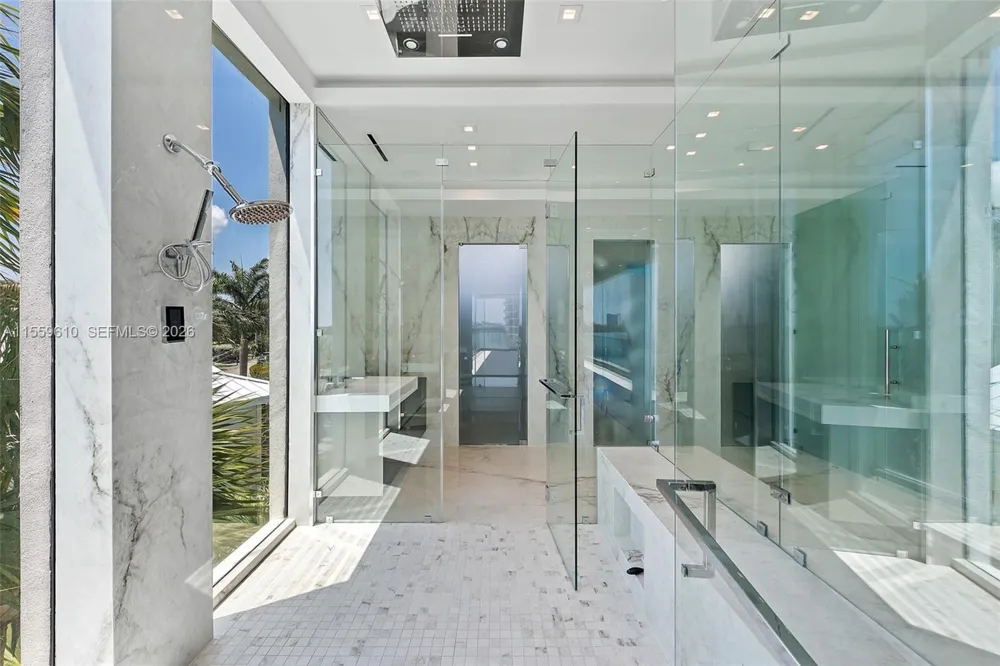 1133 Belle Meade Island Dr Miami, FL 33138