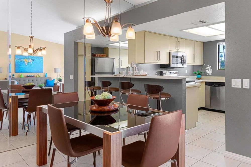 500 S Farrell Drive #H49 Palm Springs, CA 92264