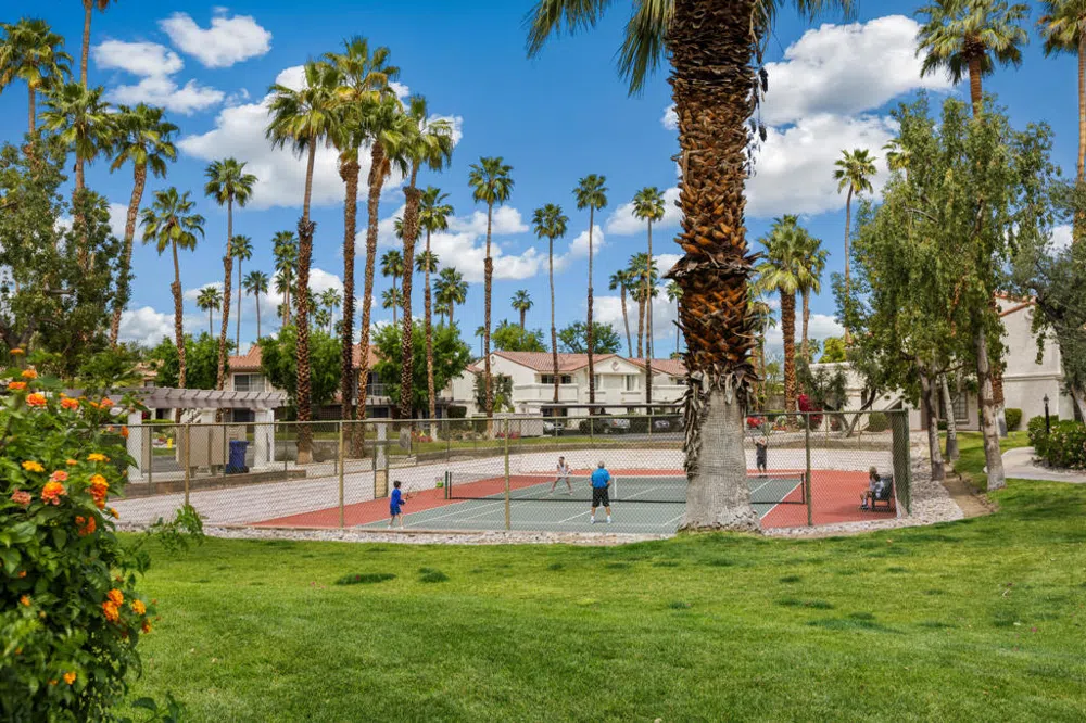500 S Farrell Drive #H49 Palm Springs, CA 92264