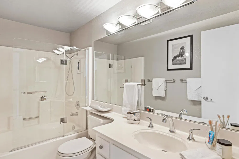 500 S Farrell Drive #H49 Palm Springs, CA 92264