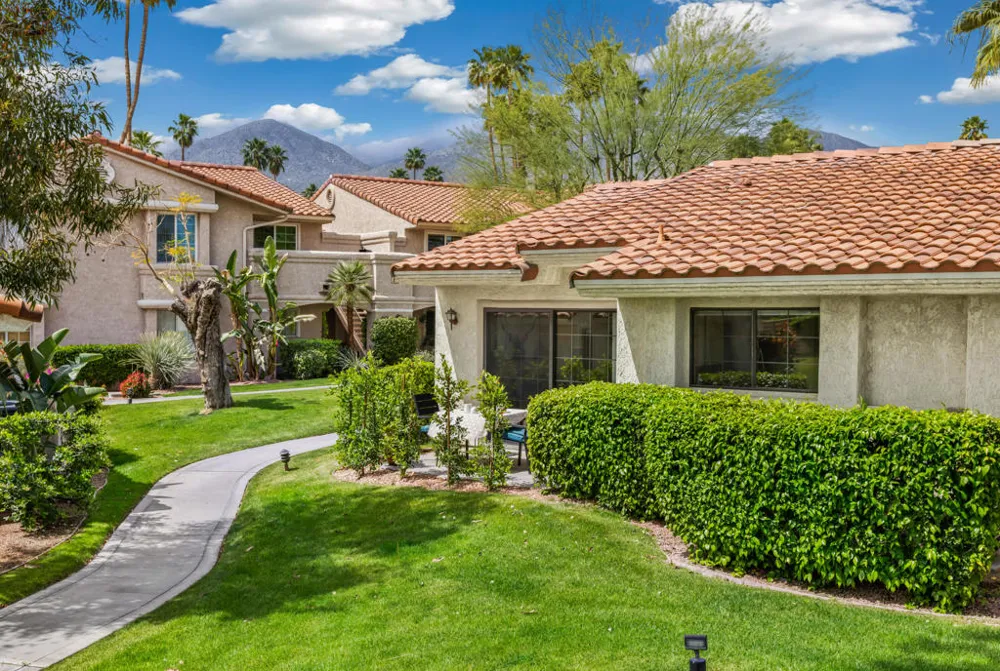500 S Farrell Drive #H49 Palm Springs, CA 92264