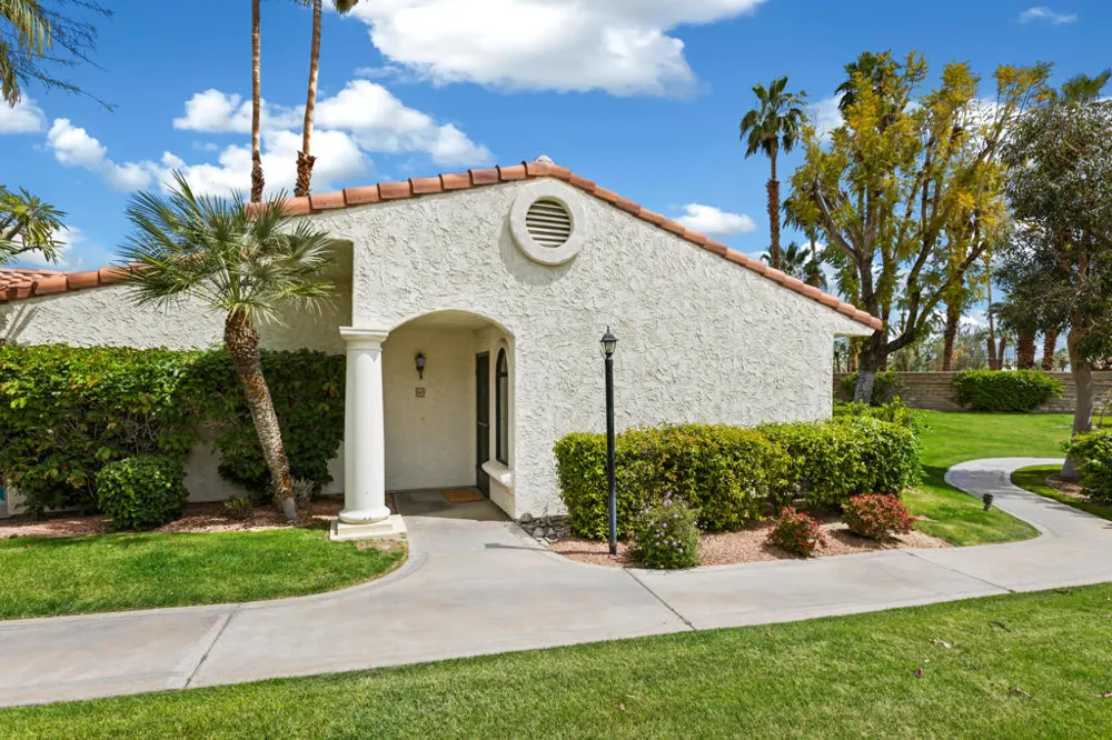 500 S Farrell Drive #H49 Palm Springs, CA 92264
