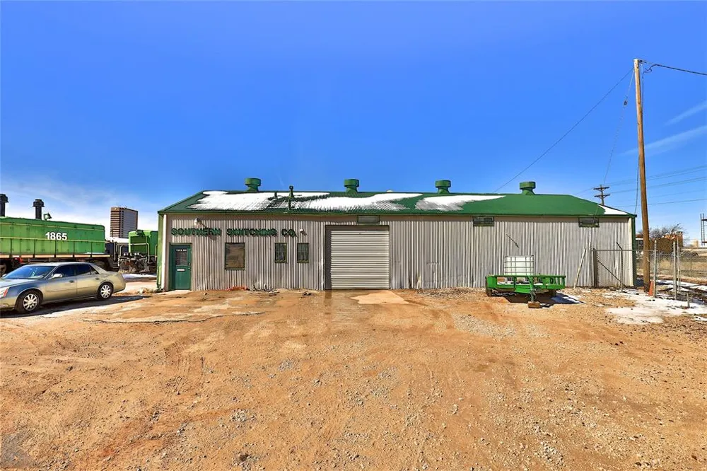 189 Locust Abilene, TX 79602