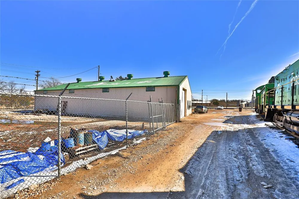189 Locust Abilene, TX 79602