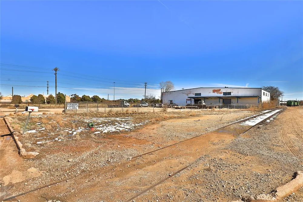 189 Locust Abilene, TX 79602