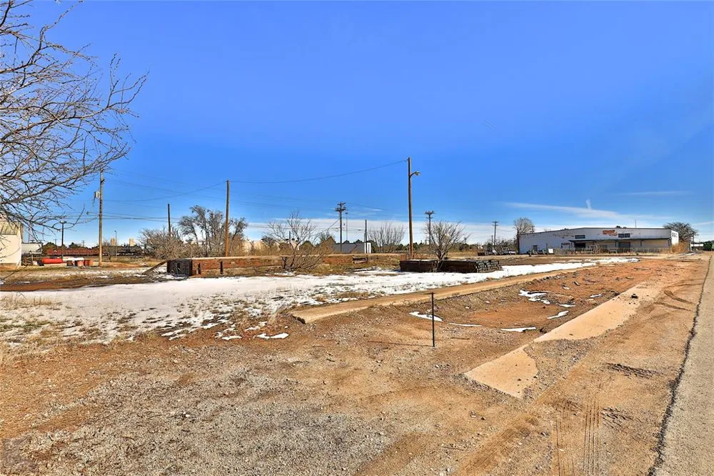 189 Locust Abilene, TX 79602