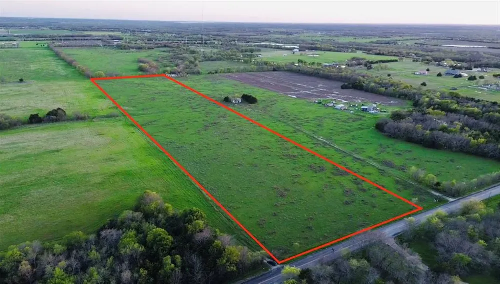 8021 County Road 825 Blue Ridge, TX 75424