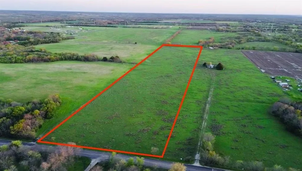 8021 County Road 825 Blue Ridge, TX 75424