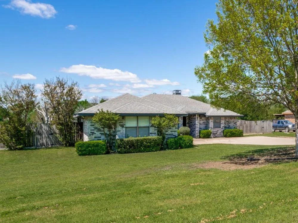 2603 Lake Ridge Road Glenn Heights, TX 75154