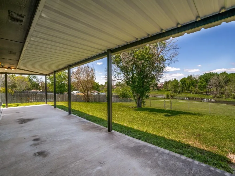 2603 Lake Ridge Road Glenn Heights, TX 75154