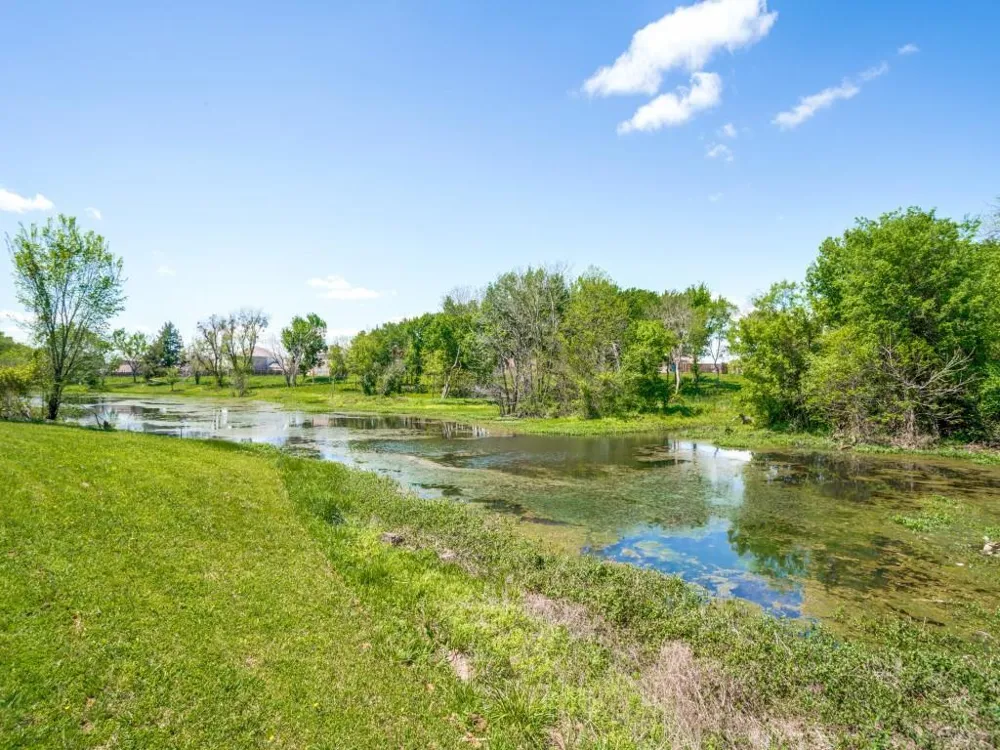 2603 Lake Ridge Road Glenn Heights, TX 75154