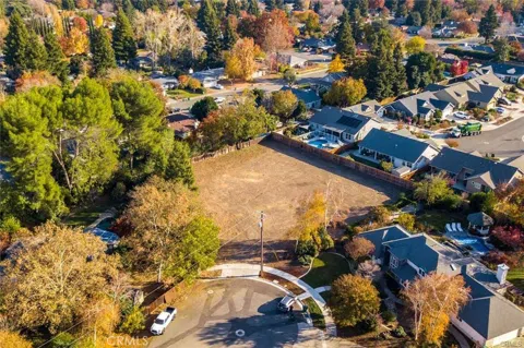 1 Four Acre Court