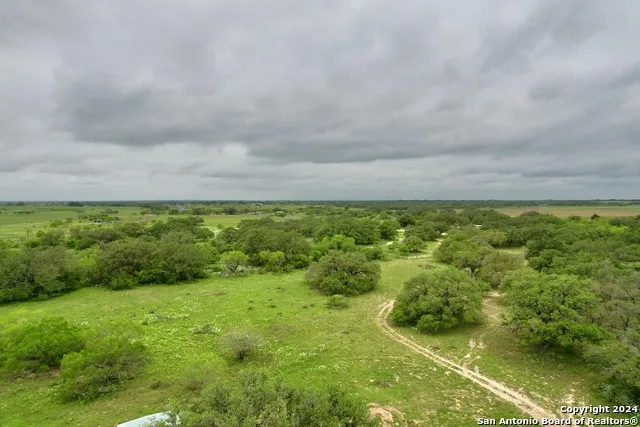 177.9 AC CR 7711 Devine, TX 78016