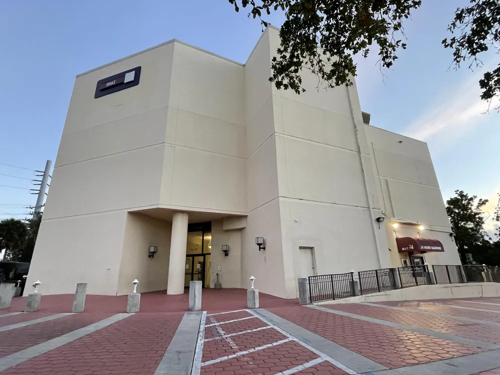 1010 Kennedy Drive #307