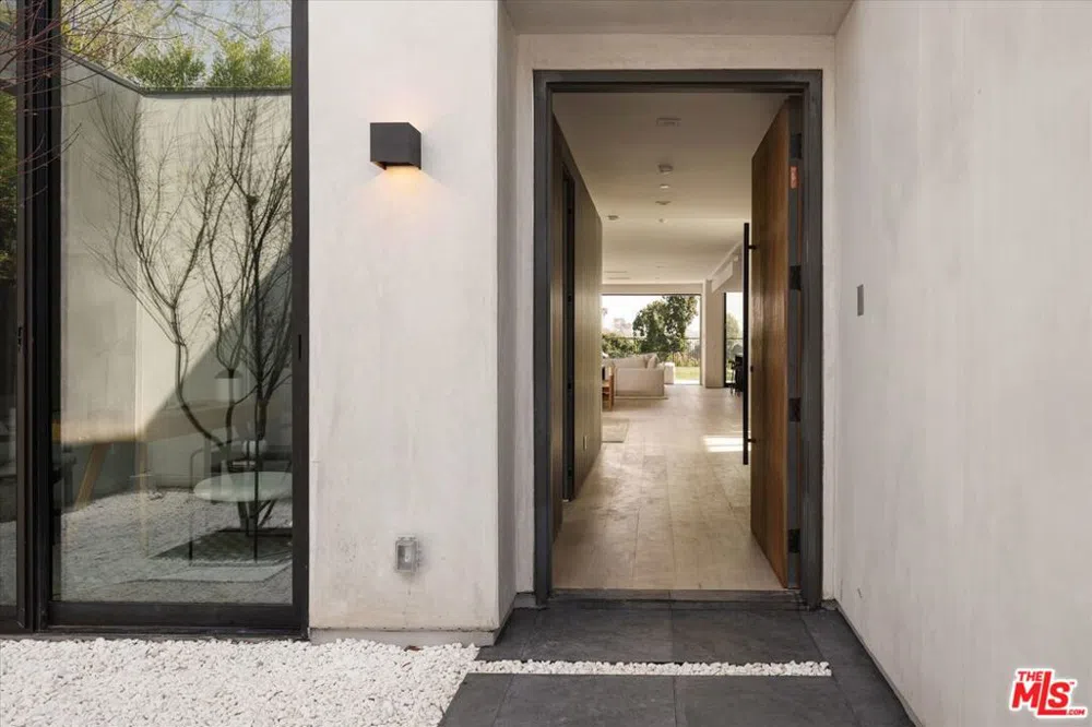 15305 De Pauw Street Pacific Palisades, CA 90272