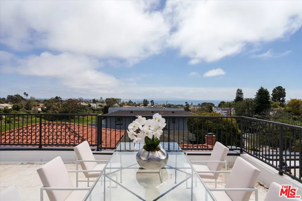15305 De Pauw Street Pacific Palisades, CA 90272