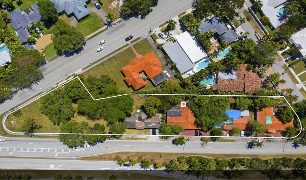 2900 S Miami Ave Miami, FL 33129