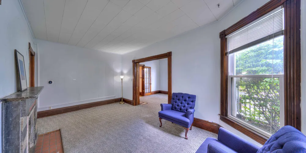 604 Greenwood Place Jackson, MI 49203
