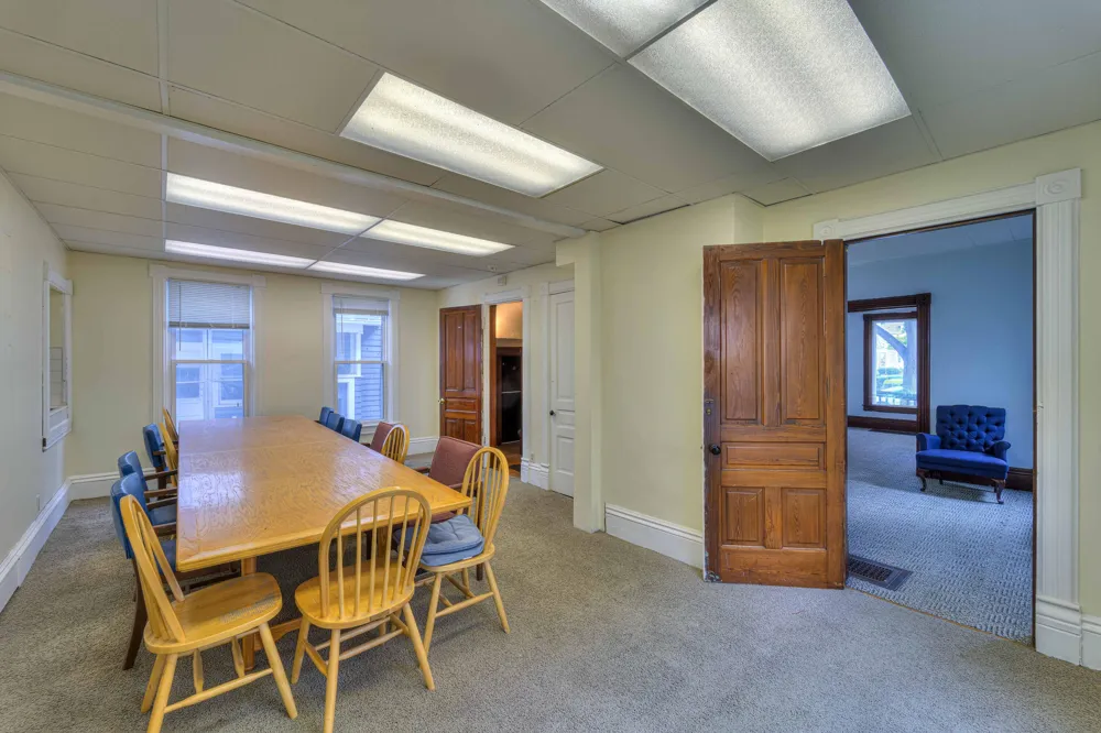 604 Greenwood Place Jackson, MI 49203