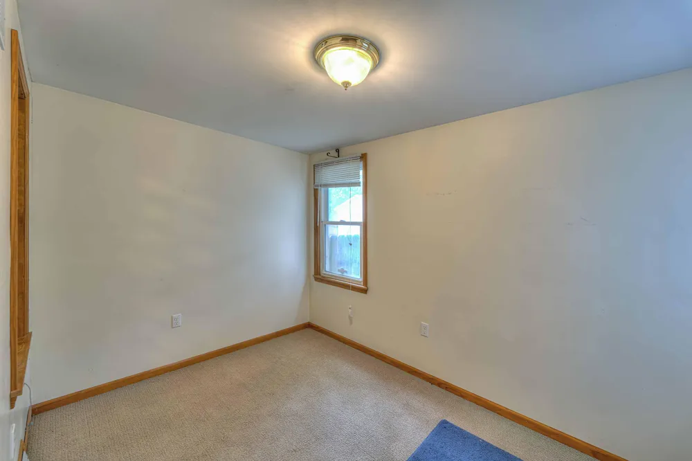604 Greenwood Place Jackson, MI 49203