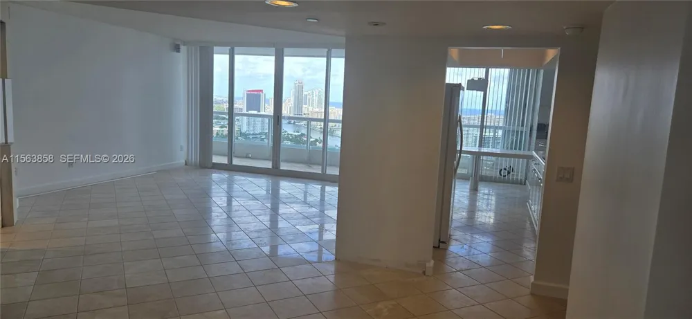 21205 Yacht Club Dr #PH09 Aventura, FL 33180