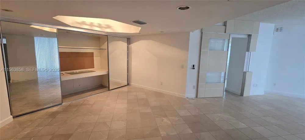 21205 Yacht Club Dr #PH09 Aventura, FL 33180