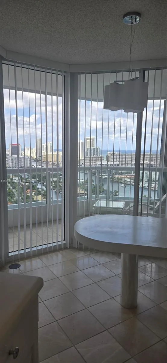 21205 Yacht Club Dr #PH09 Aventura, FL 33180