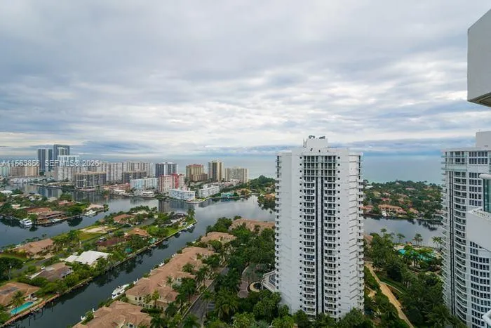 21205 Yacht Club Dr #PH09 Aventura, FL 33180