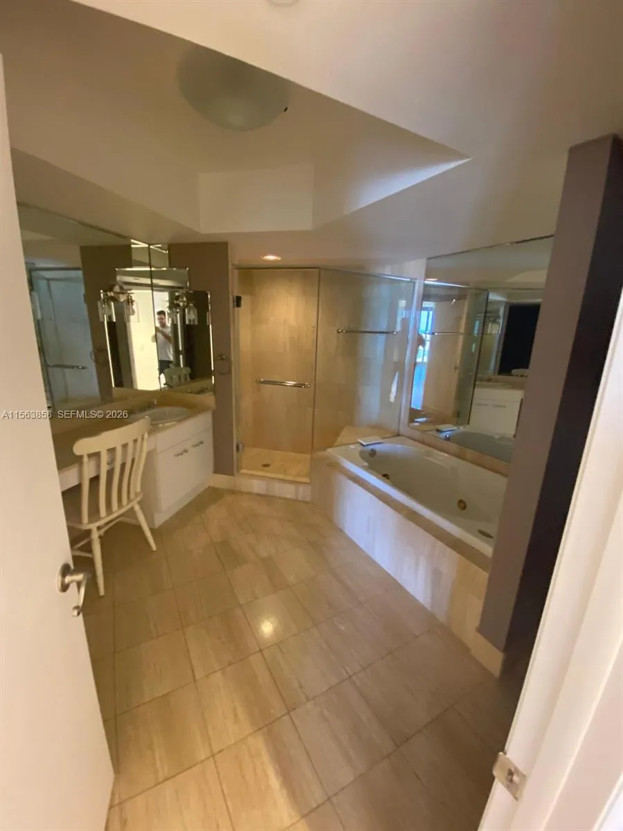 21205 Yacht Club Dr #PH09 Aventura, FL 33180