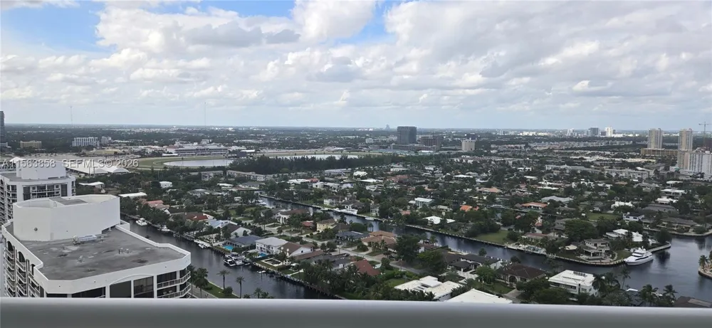 21205 Yacht Club Dr #PH09 Aventura, FL 33180