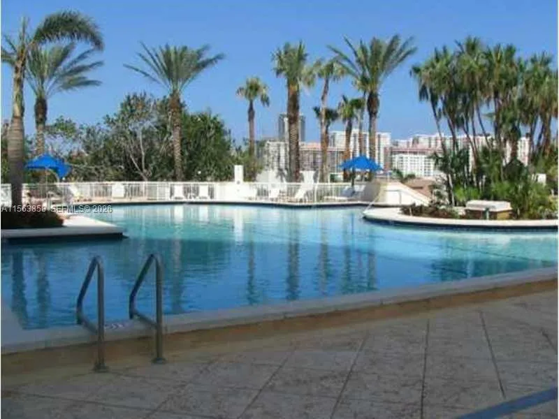 21205 Yacht Club Dr #PH09 Aventura, FL 33180