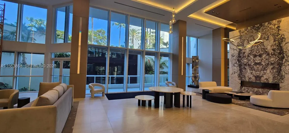 21205 Yacht Club Dr #PH09 Aventura, FL 33180