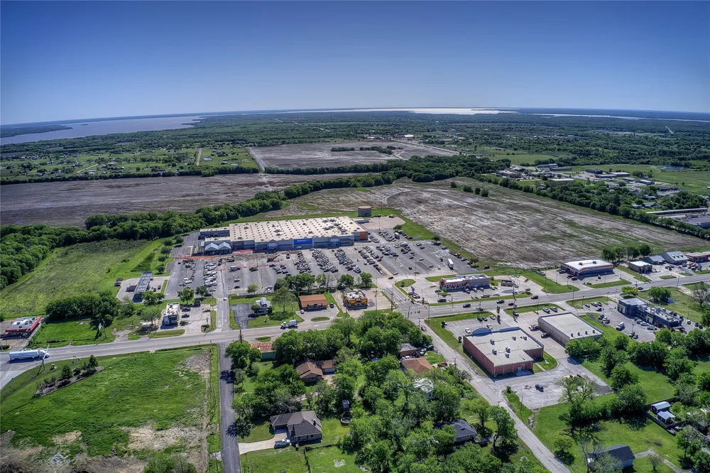 8782 State Highway 34 S Quinlan, TX 75474