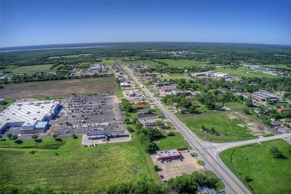 8782 State Highway 34 S Quinlan, TX 75474