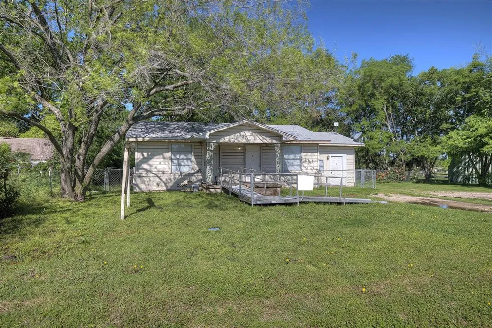 8782 State Highway 34 S Quinlan, TX 75474