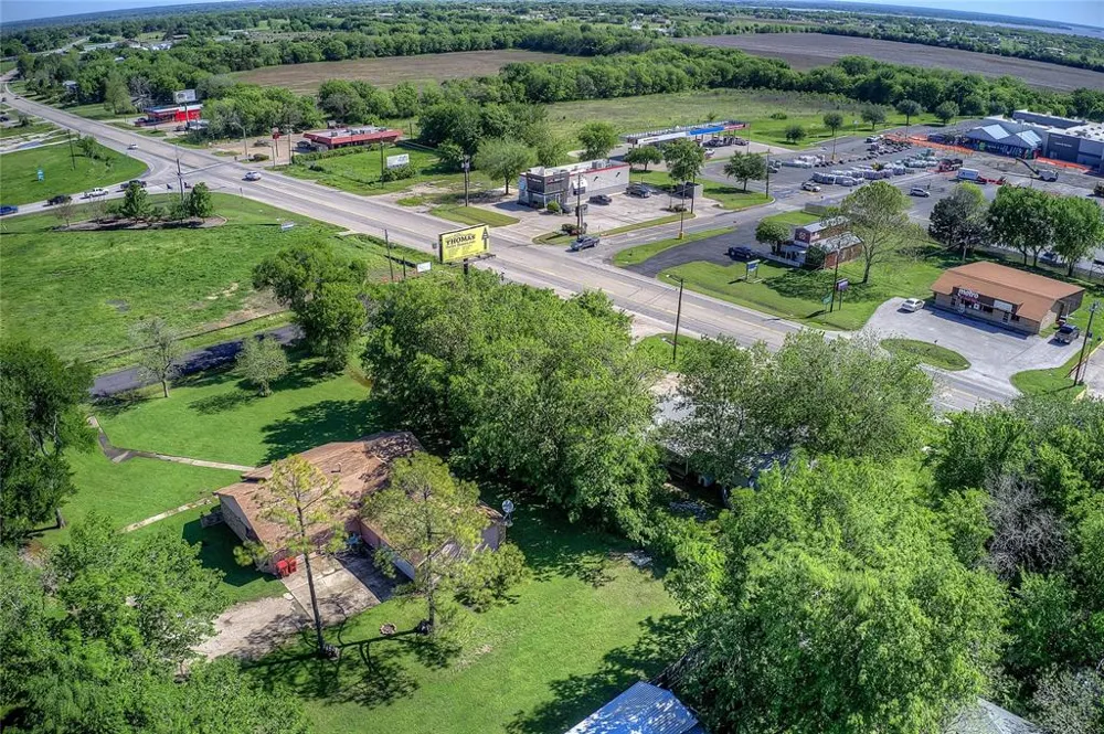 8782 State Highway 34 S Quinlan, TX 75474