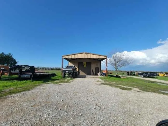 5215 County Road 413 Melissa, TX 75454